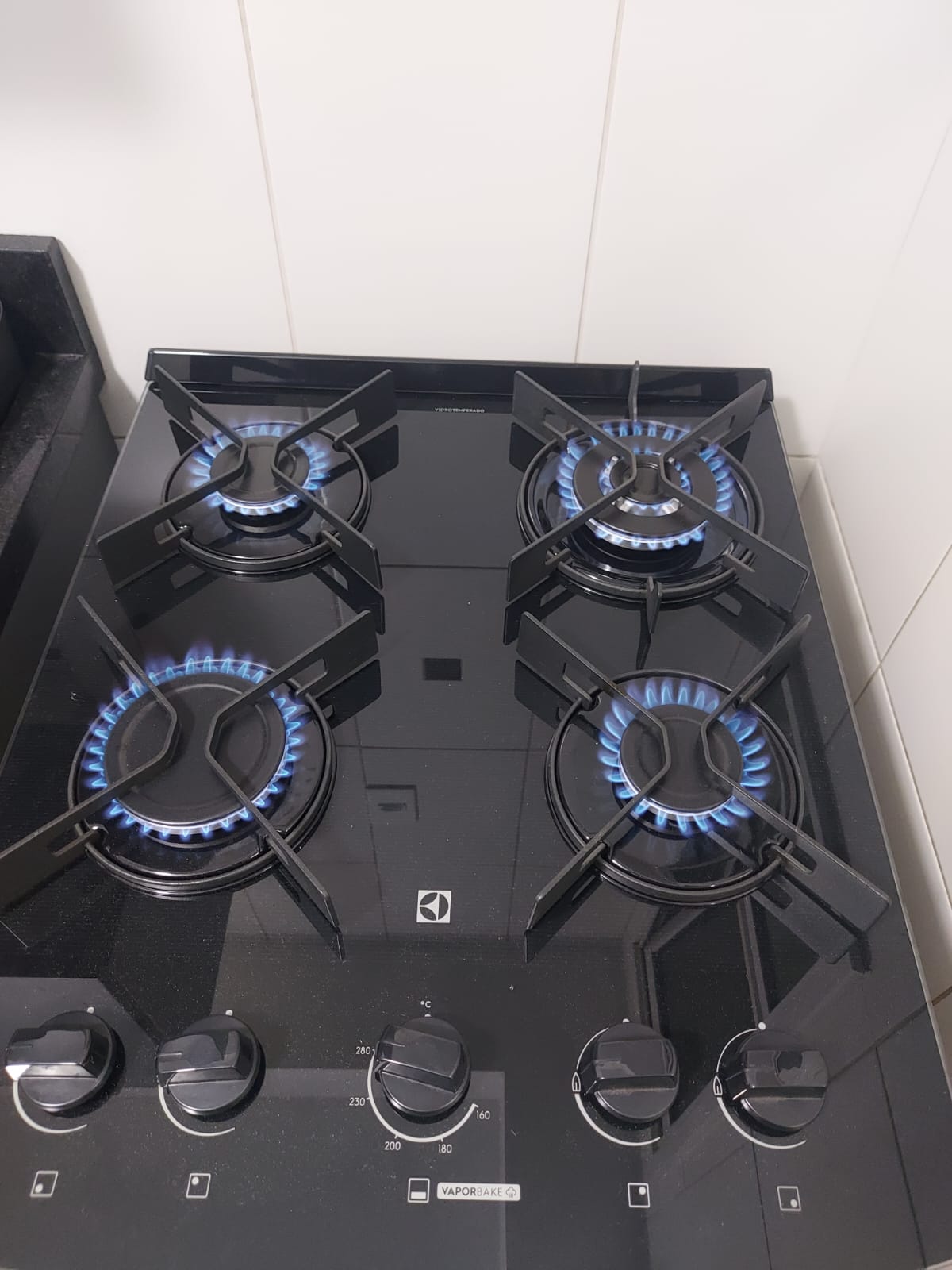 Instalação de fogão e cooktop